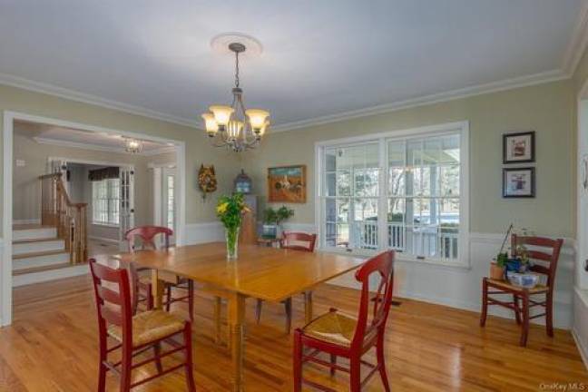 Stylish, classic colonial in great area Stylish, classic colonial in great area