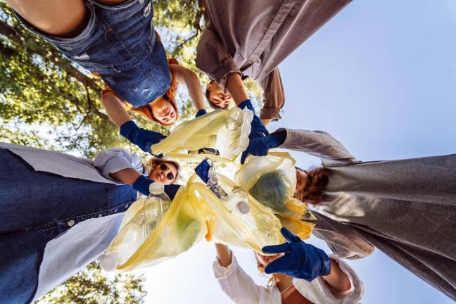 Chester. The Kiwanis Club holds Community Clean-up Day on May 10 The Kiwanis Club of Chester will hold its annual Community Clean-up Day on Saturday, May 10, from 9 a.m. to 12 p.m. Photo illustration via freepik.com