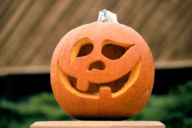 Pumpkin Carving Contest! Pumpkin Carving Contest!