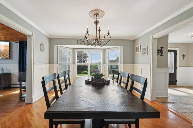 Dream Home has Billiard Room Dream Home has Billiard Room