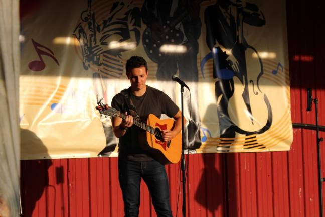 Backyard gardeners open their gates for Kitchen Garden Tour Singer-songwriter Jeff Petescia.