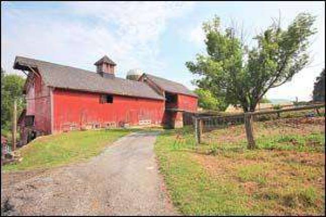 Former Bobolink dairy barn in Vernon destroyed Former Bobolink dairy barn in Vernon destroyed