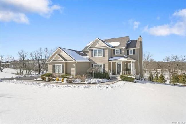 Amazing home with pool and movie theater