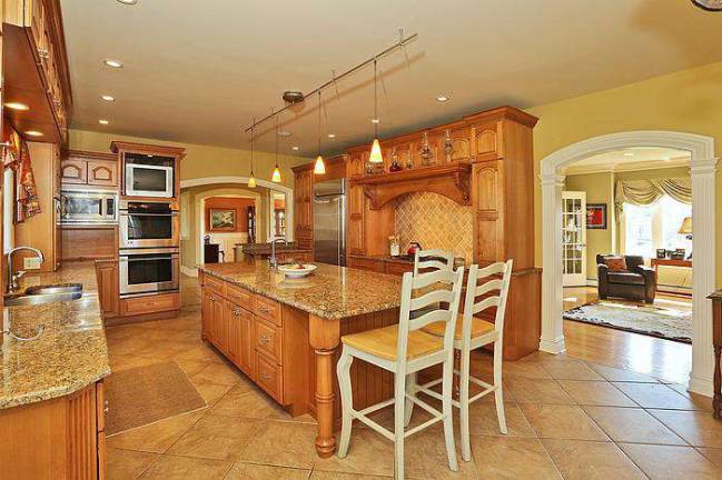 This Kings Ridge Road property is a home fit for royalty This Kings Ridge Road property is a home fit for royalty