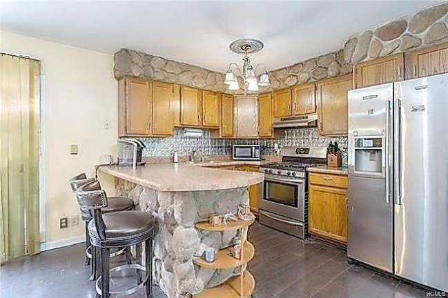 This spacious home in Warwick is a must see is This spacious home in Warwick is a must see is