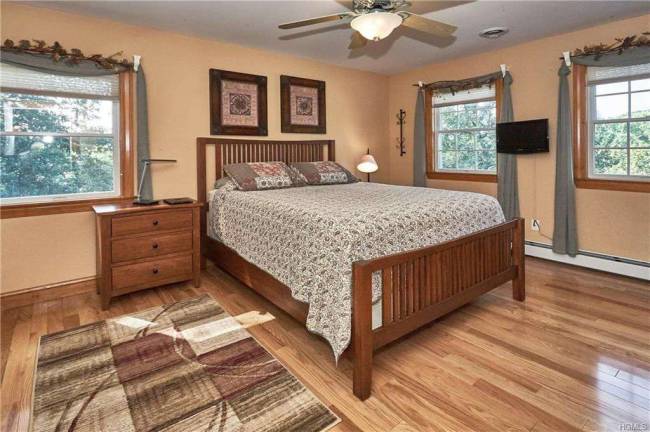 This well-appointed Colonial awaits you This well-appointed Colonial awaits you
