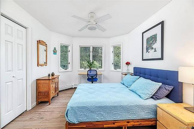 Three levels with lovely details and new custom features on 1.4 country acres with pool Three levels with lovely details and new custom features on 1.4 country acres with pool
