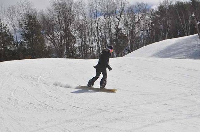 Mount Peter prepares to kick off 2017-18 season this Saturday Mountain School lessons are starting on opening day for all levels including free beginner lessons for snowboarders and skiers.
