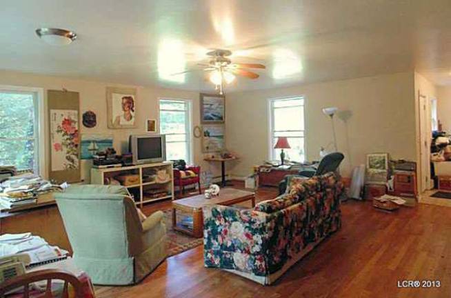 Six-acre Wintergreen Court property is a country oasis Six-acre Wintergreen Court property is a country oasis