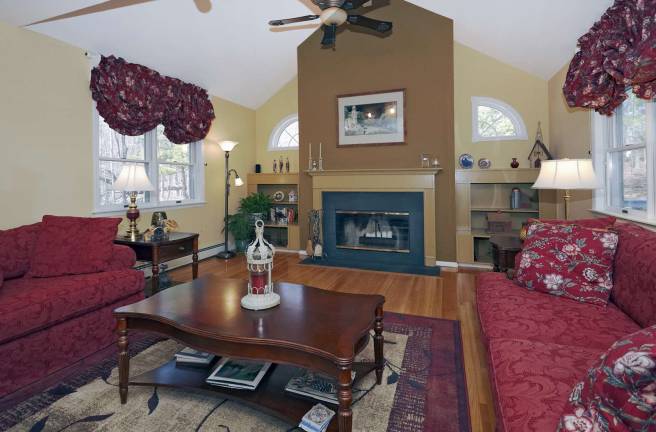 The elegance of a fine home The elegance of a fine home