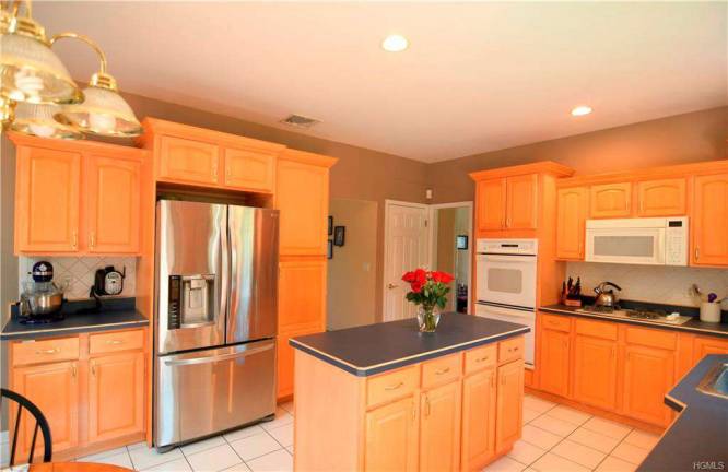 Fall in love with 59 Ridgefield Road Fall in love with 59 Ridgefield Road