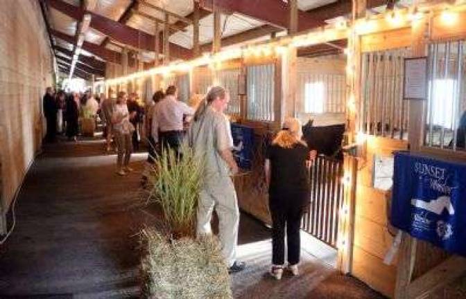 Sunset at Winslow gala event grosses $95,500 for Warwick organizations Sunset at Winslow gala event grosses $95,500 for Warwick organizations