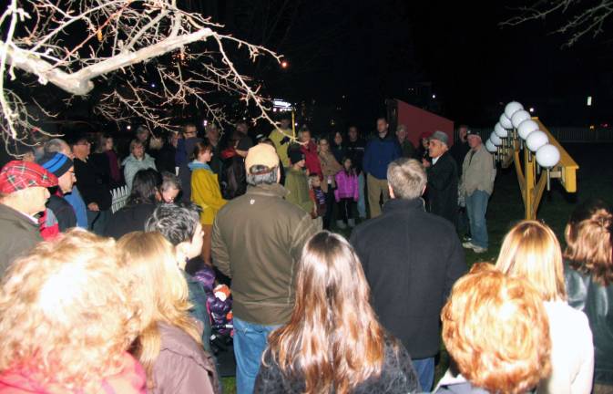 The Warwick Menorah shines anew Additional images can be found online at warwickadvertiser,com On Saturday evening, Dec. 8, a large crowd of local residents were present in Lewis Park as Moshe Schwartzberg, owner of Forever Jewelers, began officiating once more at the 19th anniversary of Warwickís Menorah lighting. It was the first night of Hanukkah, the Jewish Festival of Lights.