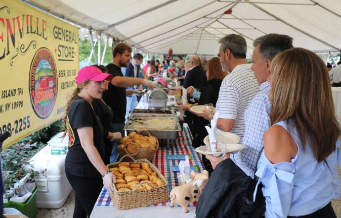 Chamber of Commerce holds 23rd annual Taste of Warwick Morea than 220 guests enjoyed the 23rd annual Taste of Warwick on Tuesday evening, Sept. 12.