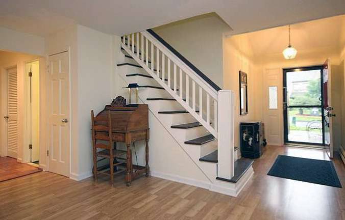 This townhouse in the Village of Florida offers high-end amenities at an affordable price This townhouse in the Village of Florida offers high-end amenities at an affordable price