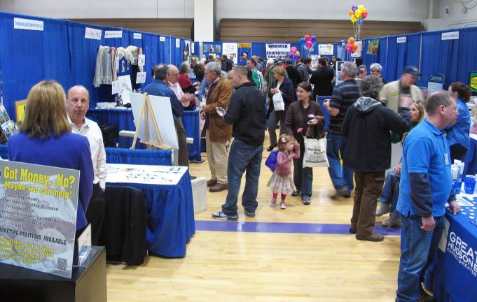 Fifth Annual Warwick Valley EXPO welcomes 1,400 visitors Businesses, organizations and the largest number of visitors to date, participated in the fifth annual Warwick Valley Chamber of Commerce EXPO, a community business showcase, held at the Middle School on Saturday, March 31.