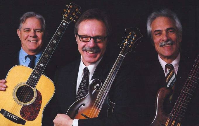 Florida Farmers’ Market opens June 11 The Florida Farmersí Market starts its tenth year on Tuesday, June 11. Between noon and 3 p.m., the market will feature music by ì3-Part Invention,î a trio of world class musicians.