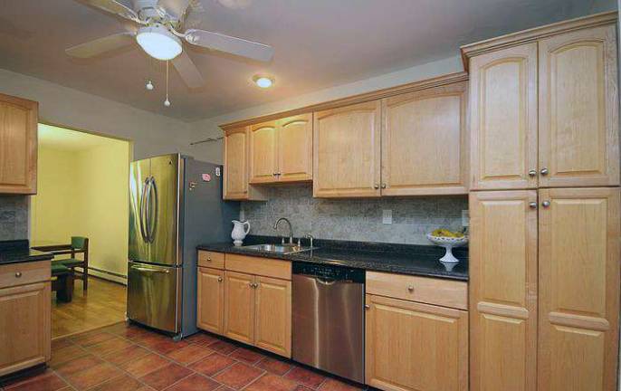 This townhouse in the Village of Florida offers high-end amenities at an affordable price This townhouse in the Village of Florida offers high-end amenities at an affordable price