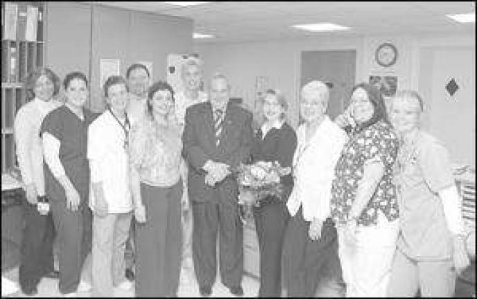 Patient returns to thank every hospital employee Patient returns to thank every hospital employee