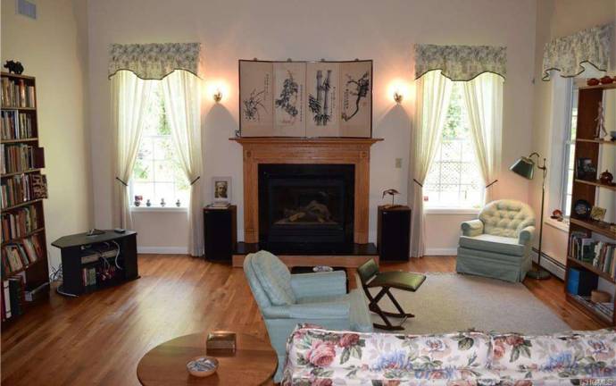 This is a quality built, move-in ready home in excellent condition This is a quality built, move-in ready home in excellent condition