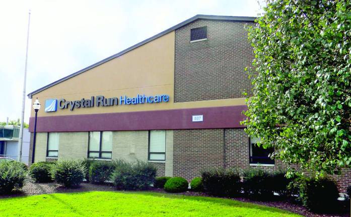 Urgent Care in Monroe to open seven days a week Crystal Run HealthcareþÄôs Urgent Care center, located at 807 Route 17M in Monroe, will be open seven days a week and 365 days a year, including all holidays, starting Saturday, June 1.