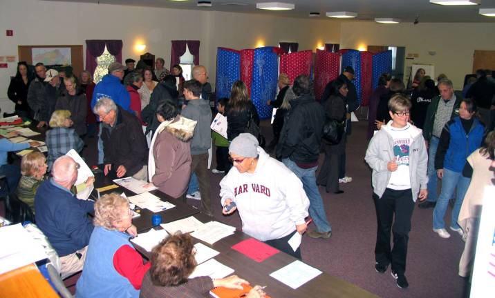 Election results Photo by Roger Gavan There was a heavy turn-out all day at the Warwick Town Hall. Roger