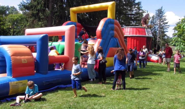 St. Stephen’s parish picnic held Sept. 8 Children's amusements. Additional photos from the parish picnic can be found online at warwickadvertiser.com.