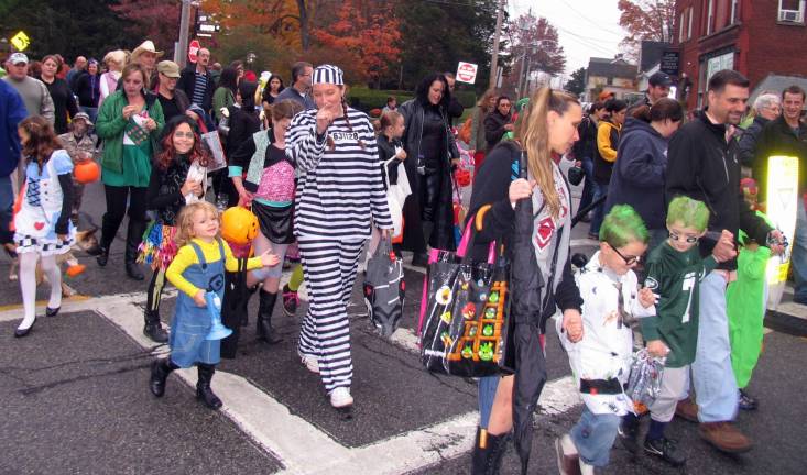 Halloween makes a comeback The traditional annual Halloween Parade down Main Street in the Village of Warwick has returned. And on Thursday, Oct. 31, there was a large turnout of ghosts, goblins, witches and an assortment of movie, cartoon and even more creative characters