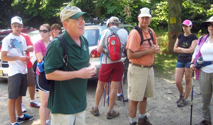 Warwick declared the state's first Appalachian Trail community Photo by Birgit Bogler Les Ferguson prepares hikers for the 9:15 am 2.2-mile hike from Mount Peter to Greenwood Lake vistas. The trail is narrow and can only accommodate hikers in single file. Nearly two dozen hikers participated in this hike.