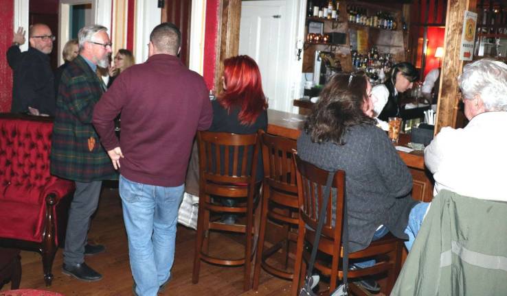 Historic Tavern Trail hosts Winter Holiday Celebration at Baird's Tavern A happy hour featuring a specialty Tavern Trail cocktail, the Apple Jack Downing, was held just before Warwick Historical Society Curator Michael Bertolini gave a lecture about Baird’s History.