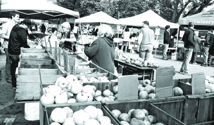 Warwick Farmers Market remains open Warwick Farmers Market remains open