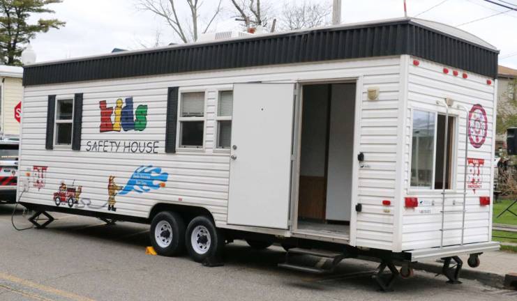 Warwick Volunteer Fire Department holds recruitment drive on Railroad Avenue A children’s safety Smoke House can be used to help train children on how to respond to various types of fires that might occur at home and how to prevent them.