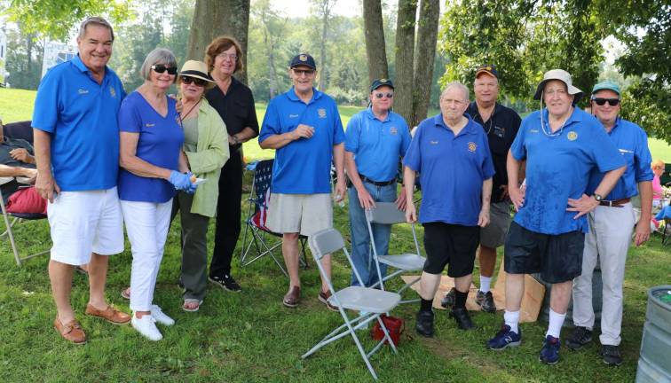 Senior barbecue draws 500 to Union Corners Town Park The Town of Warwick and the Warwick Valley Rotary, whose volunteer members are pictured here, hosted the annual senior barbecue at the town's Union Corners Park.