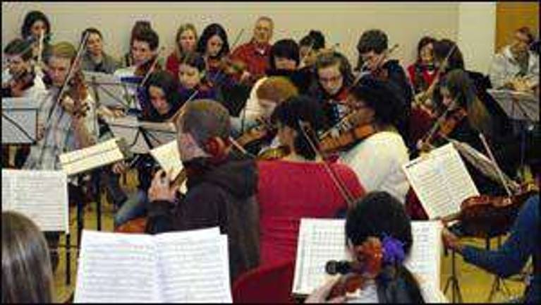 Orange County Youth Symphony hosts its winter holiday concert on Dec. 18 Orange County Youth Symphony hosts its winter holiday concert on Dec. 18