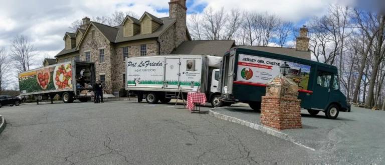 Through partnerships with Sysco, Pat LaFrieda Meats, and local farmers and businesses, Mohawk House created a pop-up shop, restocked daily with fresh produce, meats, paper products, and more.