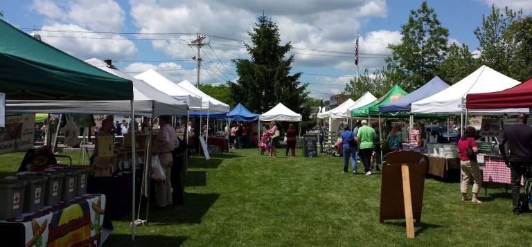 Farmers markets opening across Orange County The Goshen Farmers Market, which operates on Fridays on the Village Square on Fridays, is one of 15 farmers markets across Orange County during the summer and into the fall.