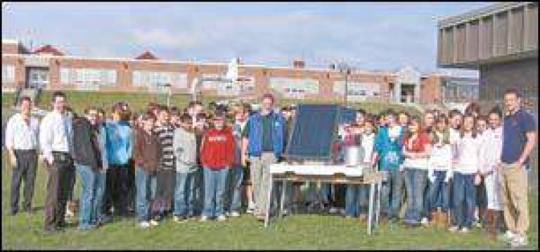 Solar hot water demonstration held at Warwick Middle School Solar hot water demonstration held at Warwick Middle School