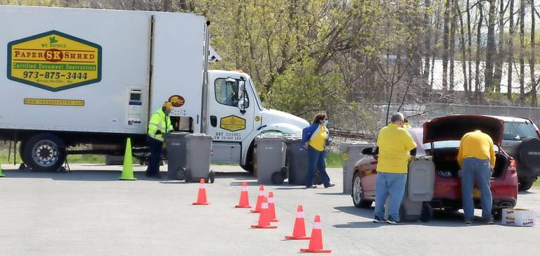 The Warwick Lions Club provided a shredding truck, at its own expense, for the benefit of local residents.