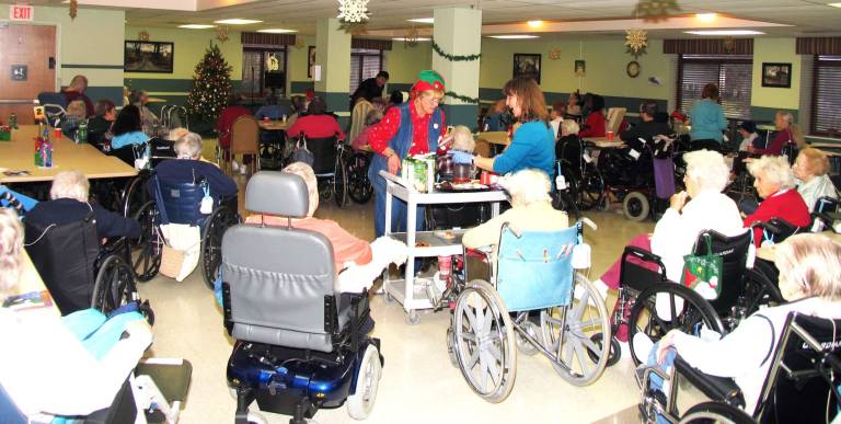 Schervier Pavilion hosts Christmas party On Friday, Dec. 21, Schervier Pavilion residents and staff members gathered together to celebrate Christmas and the holiday season.