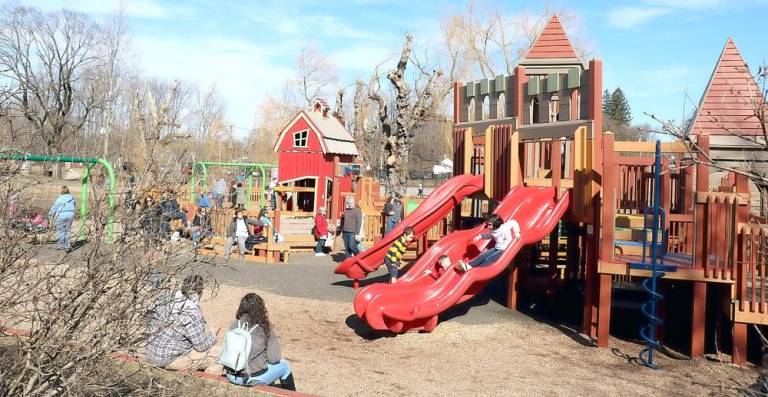 Children and their parents recently enjoyed a mild winter's day in the new playground in Warwick’s Stanley-Deming Park.