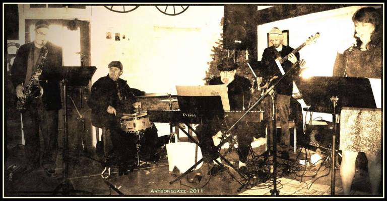 Artsongjazz Band appears at Bairds Tavern on March 25 The jazz quintet, Artsongjazz Band, will appear Sunday, March 25, at Baird's Tavern in Warwick from 3 to 5 p.m.