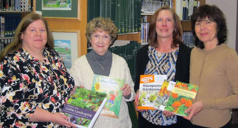 Warwick Valley Gardeners donates books to libraries Warwick Valley Gardeners at the Greenwood Lake Public Library: From left to right are: Liz Cisek, Gert Galligan, Denise Bussiere, Rosemary Soloman