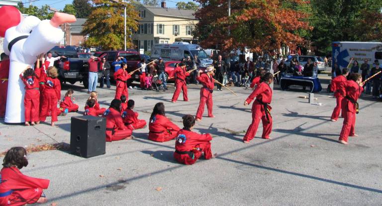 Applefest draws thousands - again Photo by Roger Gavan A demonstration by Warwick's United Martial Arts Center. Additional images can be found online at warwickadvetiser.com.