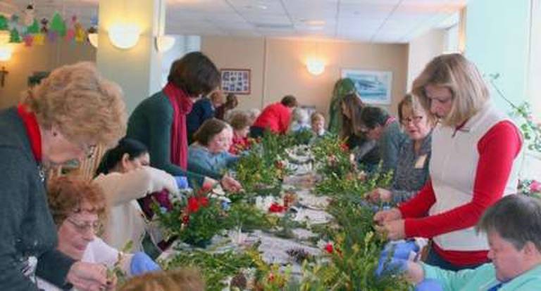 Sharing Christmas joy at Mt. Alverno Sharing Christmas joy at Mt. Alverno