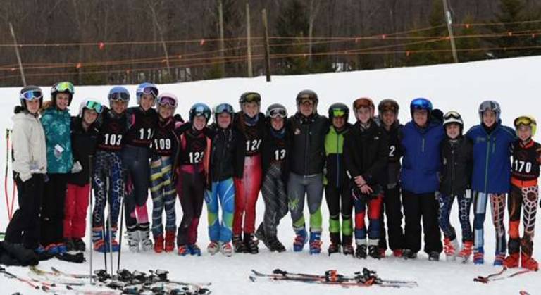 The 1-2-3’s of Warwick Valley ski racing The Warwik Valley Varsity Ski team.