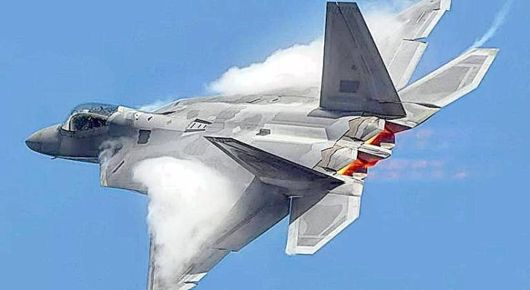 F-22 Raptor.