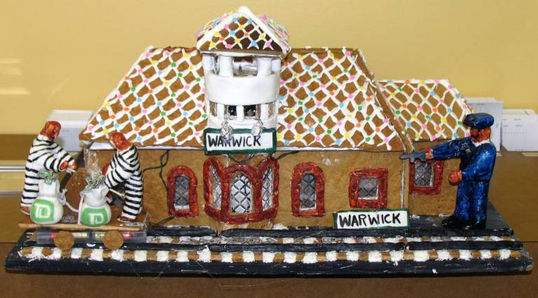 Second annual gingerbread house contest open to all Last year, judges declared Mike Byro of nearby Hewitt, New Jersey, the winner and recipient of the first-prize award for his gingerbread submission, þÄúWarwick Train Station.þÄù