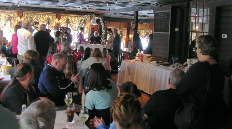 Purr-fect ending Photos by Roger Gavan On Sunday, February 23, The Landmark Inn was filled to capacity with guests who had come to witness the marriage of þÄúNanci Catz & Angelo FelineeþÄù in a Catrimony Ceremony.