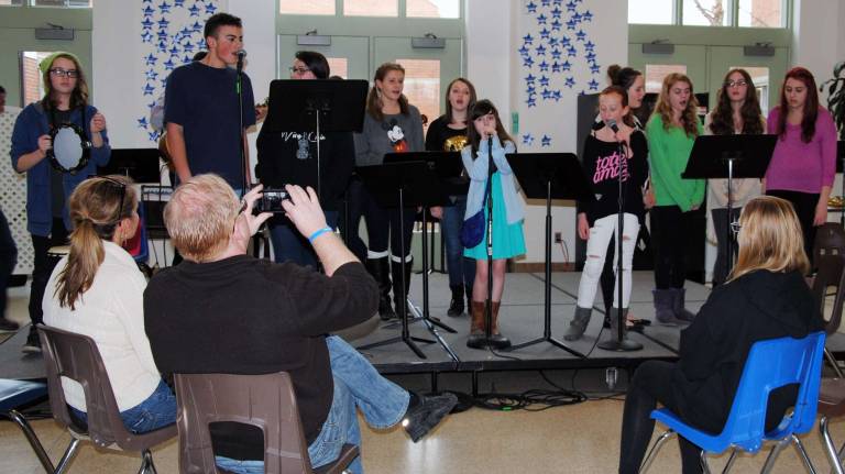 Empty Bowls project raises $35,000 Empty Bowls featured talented Warwick middle school and high school student music groups, who filled the WVHS lobby and cafeteria with their beautiful music throughout the event. Shown performing is the Middle School Guitar Club.