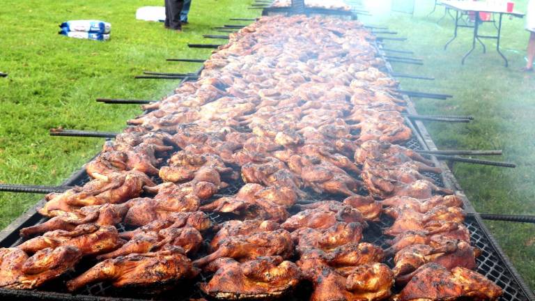 Annual Senior Barbecue held during near perfect weather at Warwick Town Park Annual Senior Barbecue held during near perfect weather at Warwick Town Park